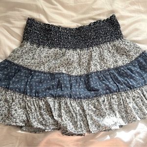 American Eagle Blue floral skirt